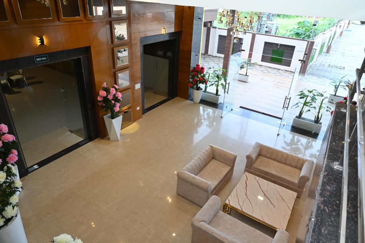 Hotel Vasdaa Grand Dehradun Exterior photo
