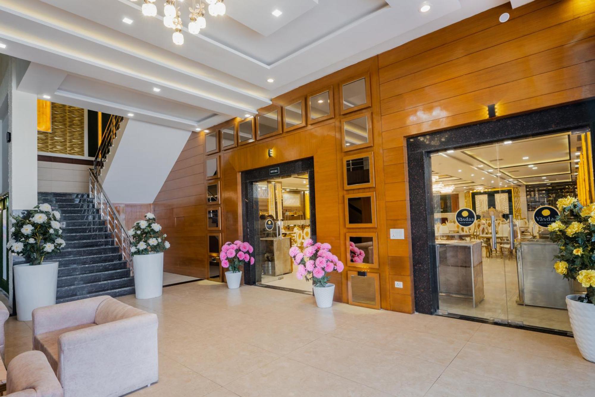 Hotel Vasdaa Grand Dehradun Exterior photo